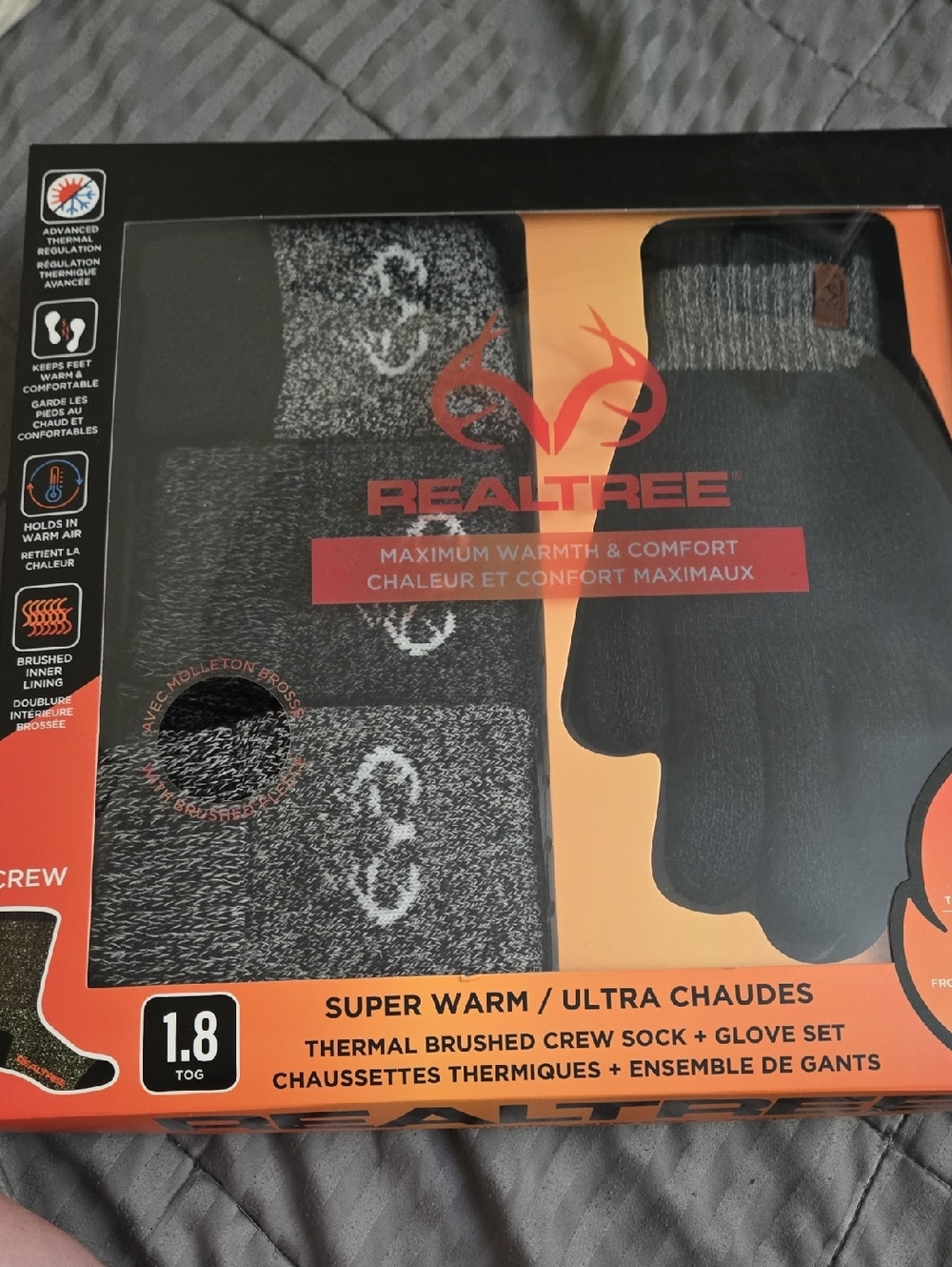 Realtree Super Warm Thermal Sock & Glove Set - Black & Heather Gray